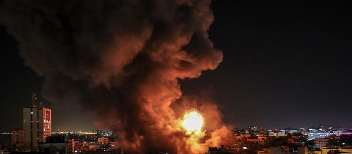 Ισραηλινοί βομβαρδισμοί στη Λωρίδα της Γάζας - Ως αντίποινα για τις επιθέσεις με εμπρηστικά μπαλόνια